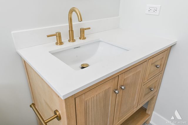 10701 S Harding Avenue, Chicago, IL 60655