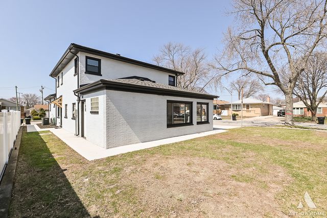 10701 S Harding Avenue, Chicago, IL 60655