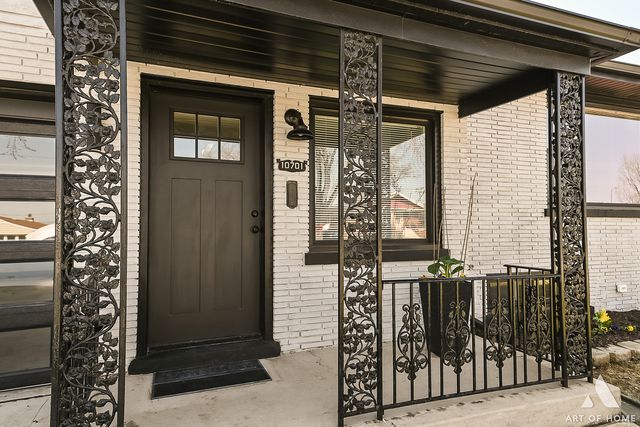 10701 S Harding Avenue, Chicago, IL 60655