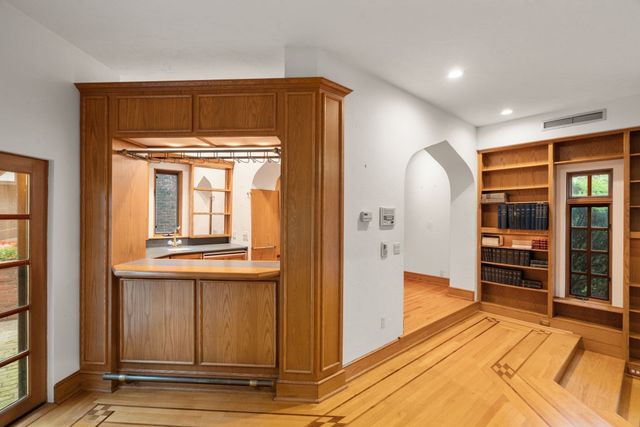 43 Monadnock Road, Wellesley, MA 02481