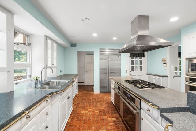 43 Monadnock Road, Wellesley, MA 02481