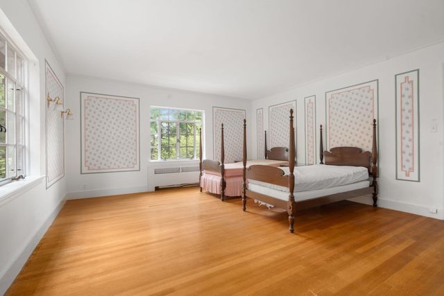43 Monadnock Road, Wellesley, MA 02481