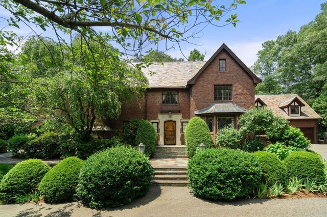 43 Monadnock Road, Wellesley, MA 02481