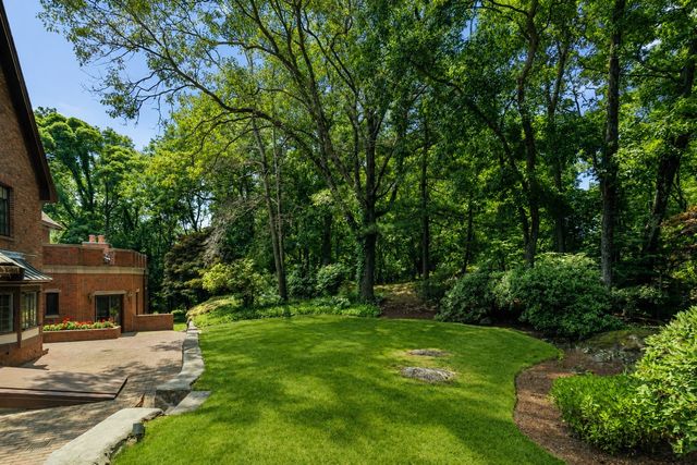 43 Monadnock Road, Wellesley, MA 02481