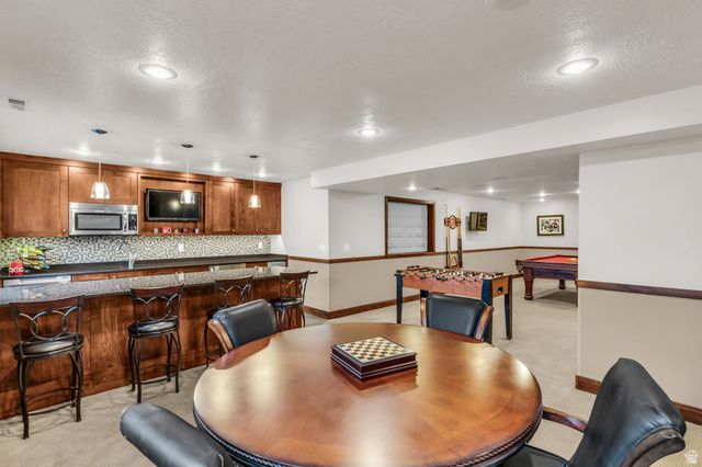 139 CANYON BREEZE DR, Centerville, UT 84014