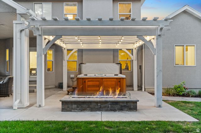139 CANYON BREEZE DR, Centerville, UT 84014
