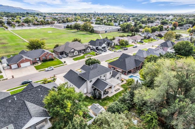 139 CANYON BREEZE DR, Centerville, UT 84014