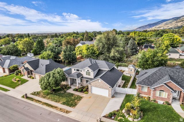 139 CANYON BREEZE DR, Centerville, UT 84014