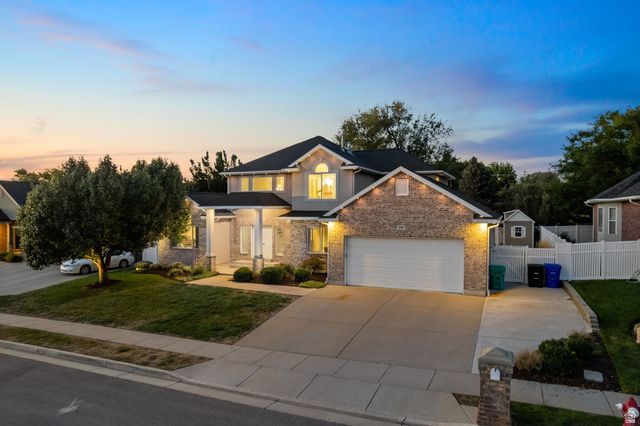 139 CANYON BREEZE DR, Centerville, UT 84014