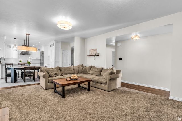 139 CANYON BREEZE DR, Centerville, UT 84014