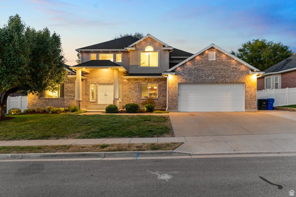 139 CANYON BREEZE DR, Centerville, UT 84014