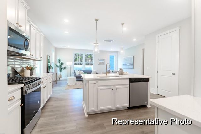 1044 House Finch Avenue Cc3-22-20, Ravenel, SC 29470