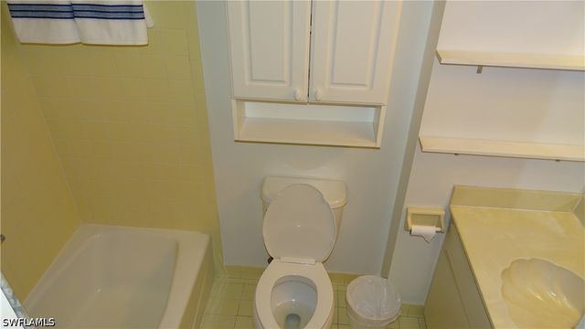995 Anglers CV N402, Marco Island, FL 34145