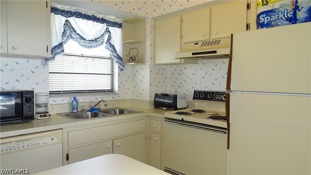 995 Anglers CV N402, Marco Island, FL 34145