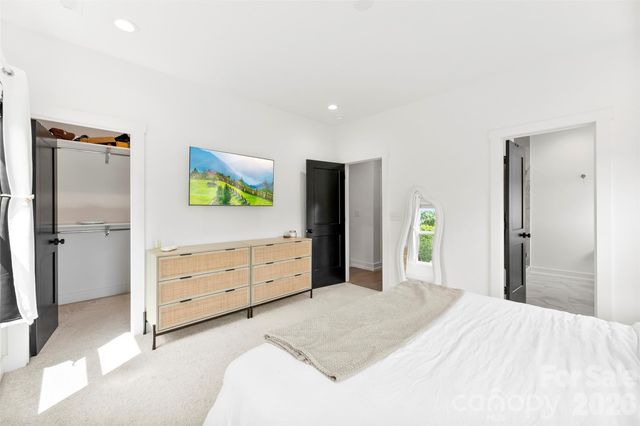 2703 Parkway Avenue, Charlotte, NC 28208
