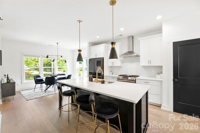 2703 Parkway Avenue, Charlotte, NC 28208