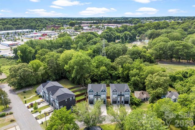2703 Parkway Avenue, Charlotte, NC 28208