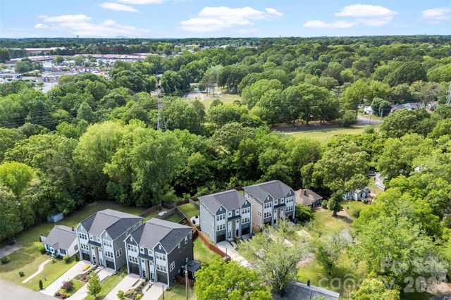 2703 Parkway Avenue, Charlotte, NC 28208