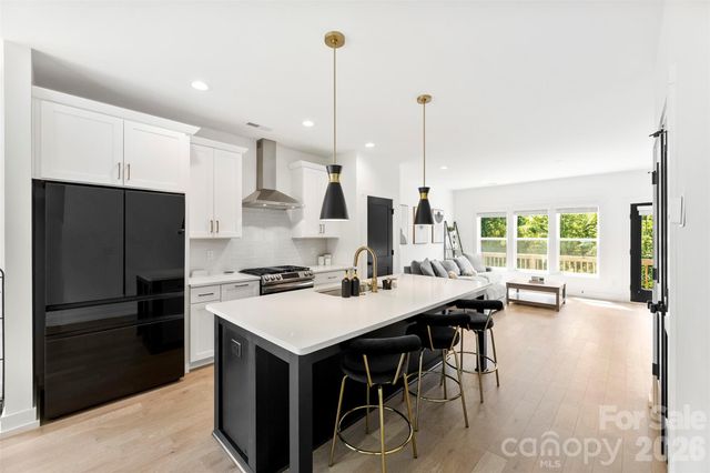 2703 Parkway Avenue, Charlotte, NC 28208