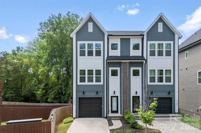 2703 Parkway Avenue, Charlotte, NC 28208