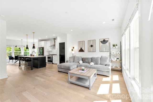 2703 Parkway Avenue, Charlotte, NC 28208