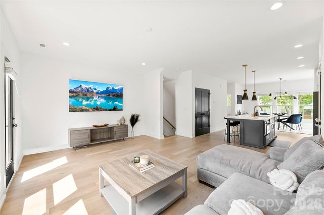 2703 Parkway Avenue, Charlotte, NC 28208