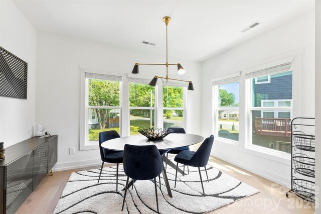 2703 Parkway Avenue, Charlotte, NC 28208