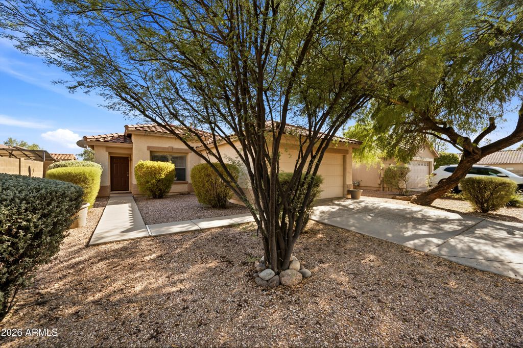 3057 W Lucia Drive, Phoenix, AZ 85083