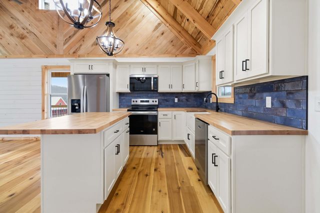 234 Pumpkin Creek Circle, Jamestown, KY 42629