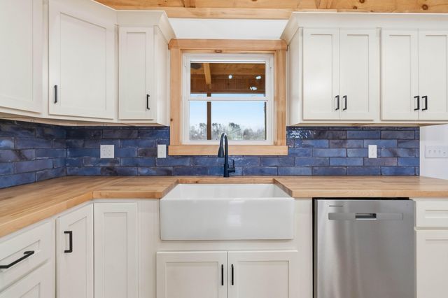 234 Pumpkin Creek Circle, Jamestown, KY 42629