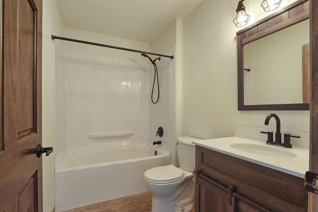 1511 Birchwood STREET, Delavan, WI 53115