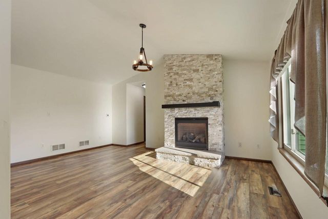 1511 Birchwood STREET, Delavan, WI 53115