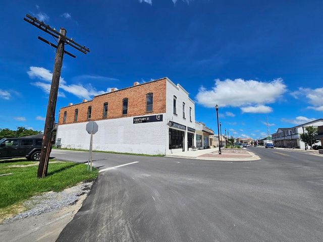 104 Main Street, Crestview, FL 32536