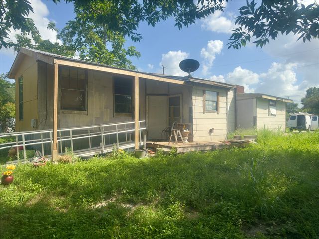 1950 Ash ST, San Marcos, TX 78666
