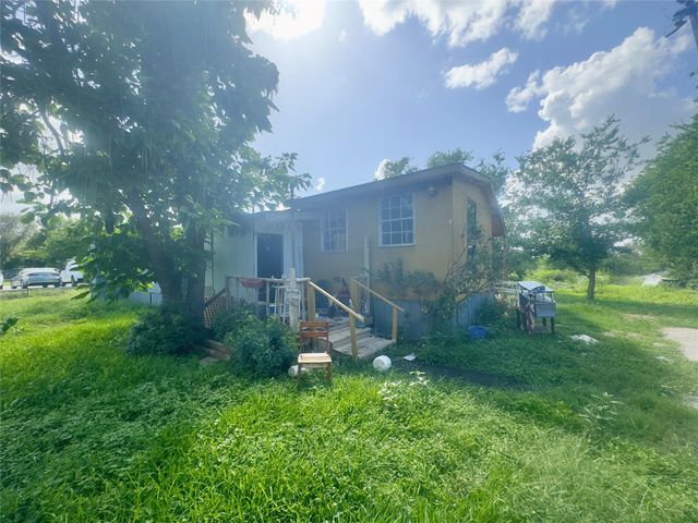1950 Ash ST, San Marcos, TX 78666
