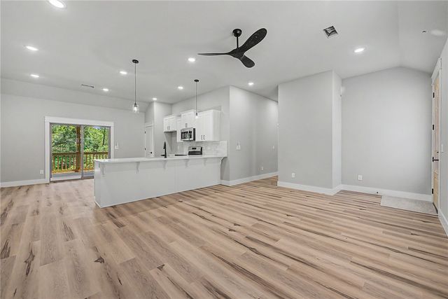 6 Torran Drive, Bella Vista, AR 72715