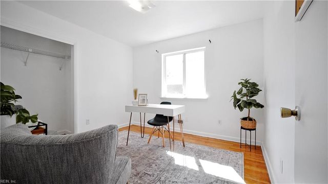 469 Greencastle LN, Virginia Beach, VA 23452