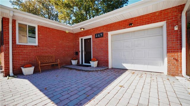 469 Greencastle LN, Virginia Beach, VA 23452