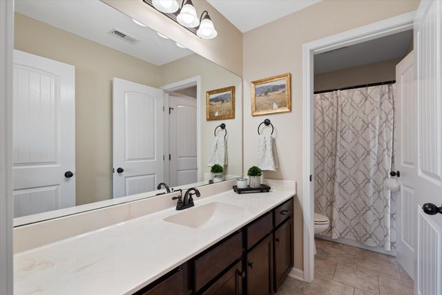 1027 Double Tree Ln, Gallatin, TN 37066