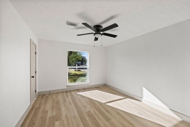 106 Burgundy Lane, League City, TX 77573