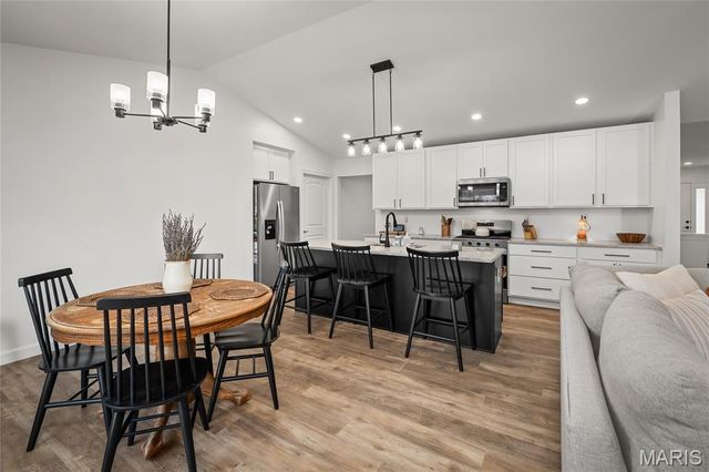10717 Trenton Lane TBB, Foristell, MO 63348