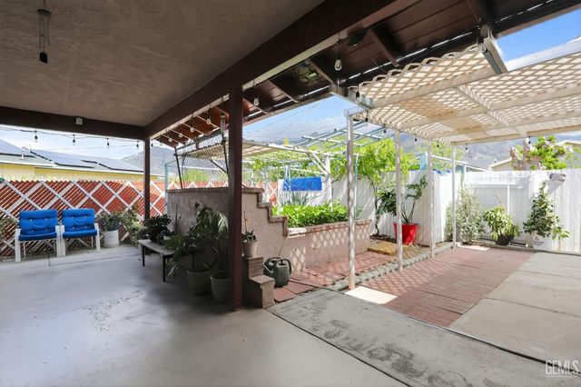 2724 Flower, Lake Isabella, CA 93240