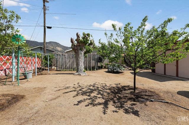 2724 Flower, Lake Isabella, CA 93240