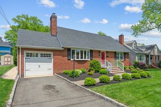 206 Hickory Ave, Garwood Boro, NJ 07027
