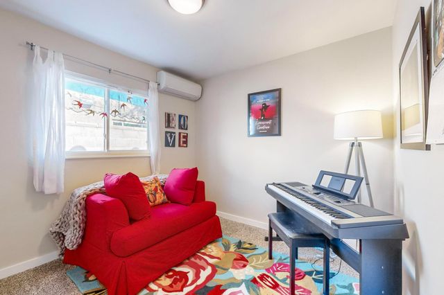 1800 Field Drive NE, Albuquerque, NM 87112