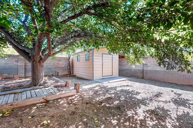 1800 Field Drive NE, Albuquerque, NM 87112