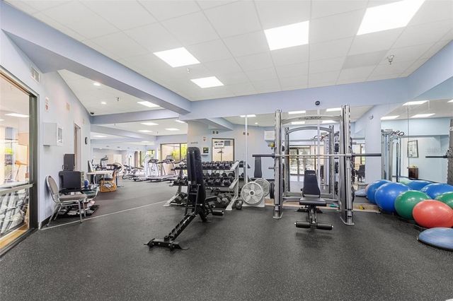 11235 KAPOK GRAND CIRCLE, Madeira Beach, FL 33708