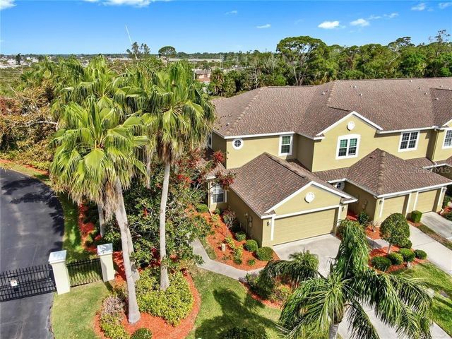 11235 KAPOK GRAND CIRCLE, Madeira Beach, FL 33708