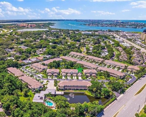 11235 KAPOK GRAND CIRCLE, Madeira Beach, FL 33708