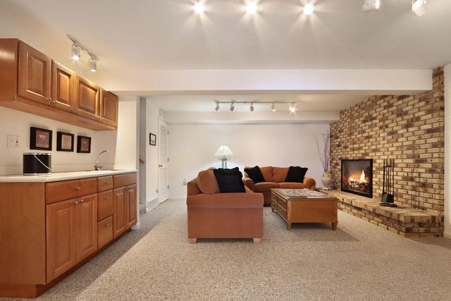 W5368 Plantation ROAD, Elkhorn, WI 53121